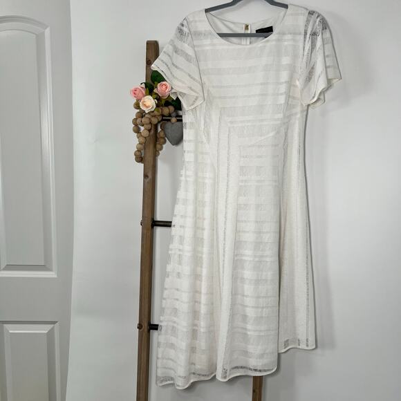 Donna Karan New York Asymmetrical Hem White Dress Size 10 - Picture 1 of 10